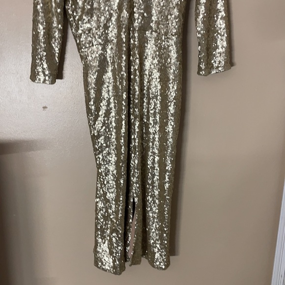 Dress The Population
Gold Casey Sheath - Picture 11 of 11